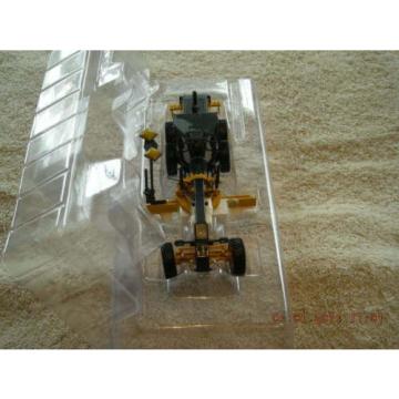 50-3264T Komatsu GD655-5 Motor Grader With GPS Base &amp; Figure  IN BOX