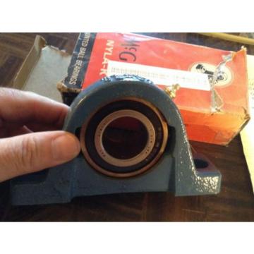 McGill pillow block bearing CL-25-1 3/8&#034;